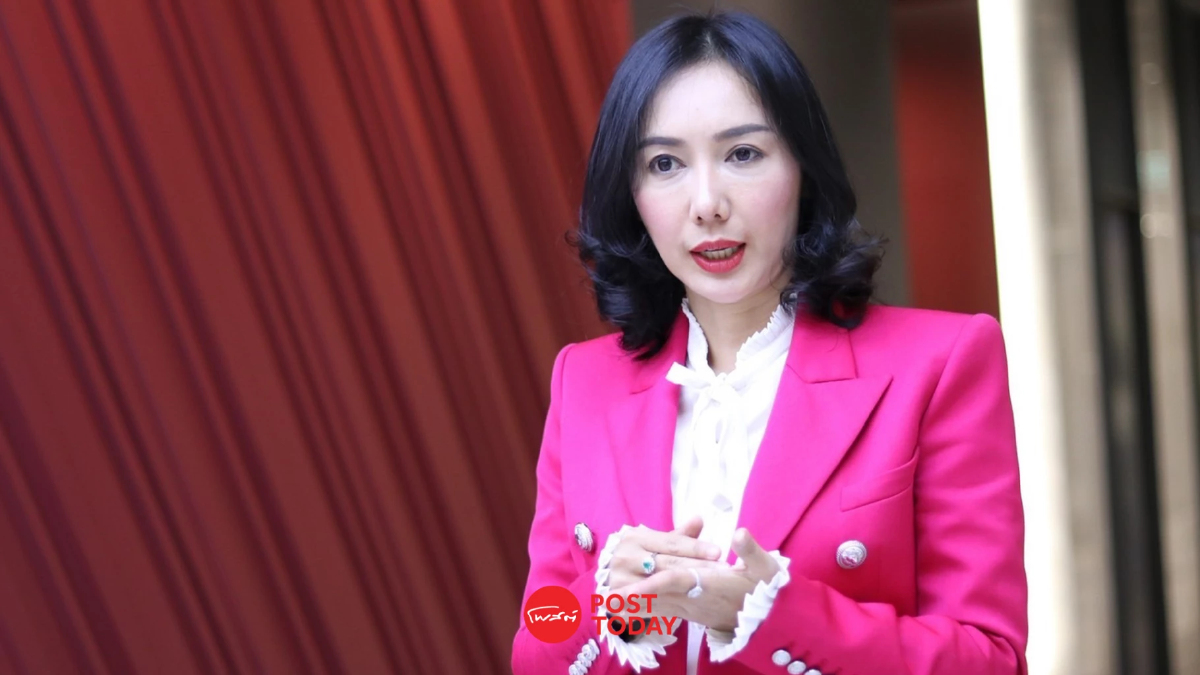 เพื่อไทย จี้รัฐบาลแก้ปัญหานักท่องเที่ยวต่างชาติแน่นสุวรรณภูมิ เพื่อไทย จี้รัฐบาลแก้ปัญหานักท่องเที่ยวต่างชาติแน่นสุวรรณภูมิ