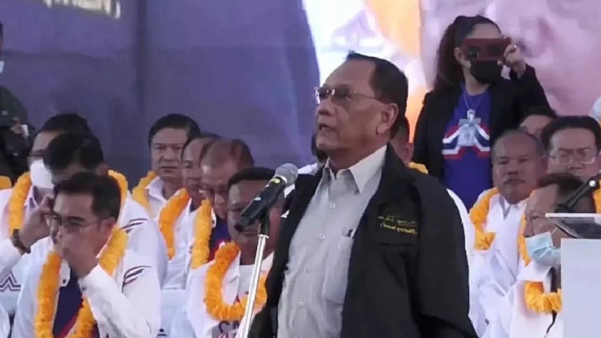 เลือกตั้ง66: ไตรรงค์หลุด มาช่วยประยุทธ์ แต่ให้คนเลือก ไทยรักไทย เลือกตั้ง66: ไตรรงค์หลุด มาช่วยประยุทธ์ แต่ให้คนเลือก ไทยรักไทย