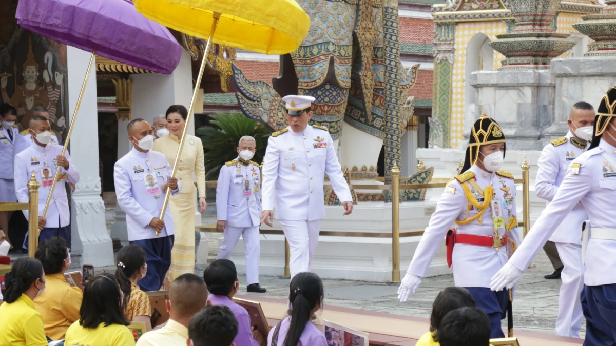 ในหลวง พระราชินี เสด็จบำเพ็ญพระราชกุศลวันมาฆบูชา ในหลวง พระราชินี เสด็จบำเพ็ญพระราชกุศลวันมาฆบูชา