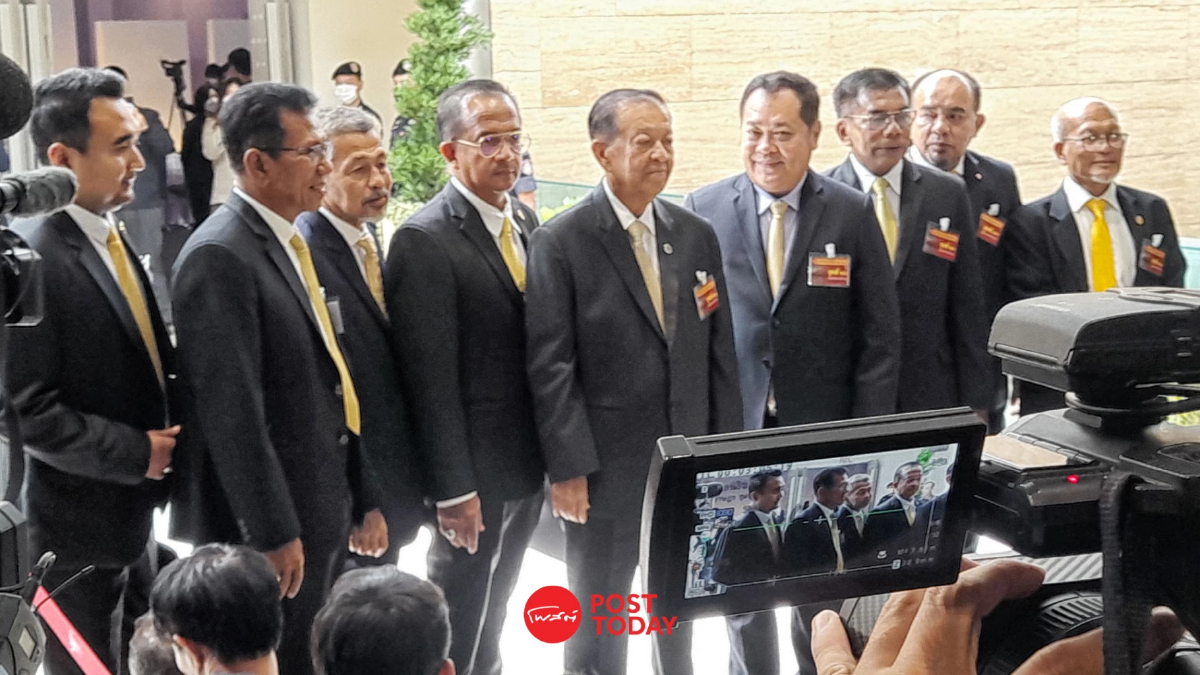 'วันนอร์'เตือนฟรีโหวตประธานสภาตั้งรัฐบาลไม่ราบรื่น 'วันนอร์'เตือนฟรีโหวตประธานสภาตั้งรัฐบาลไม่ราบรื่น
