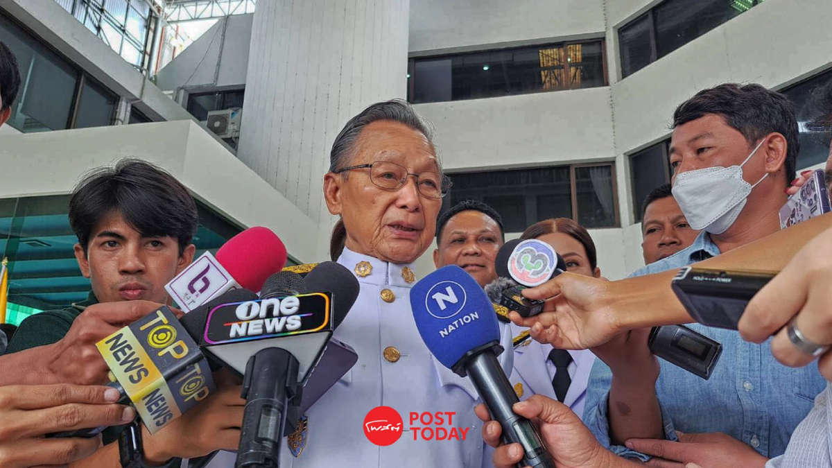 'ชวน หลีกภัย' เชียร์หมอชลน่าน นั่งประธานสภาฯ 'ชวน หลีกภัย' เชียร์หมอชลน่าน นั่งประธานสภาฯ