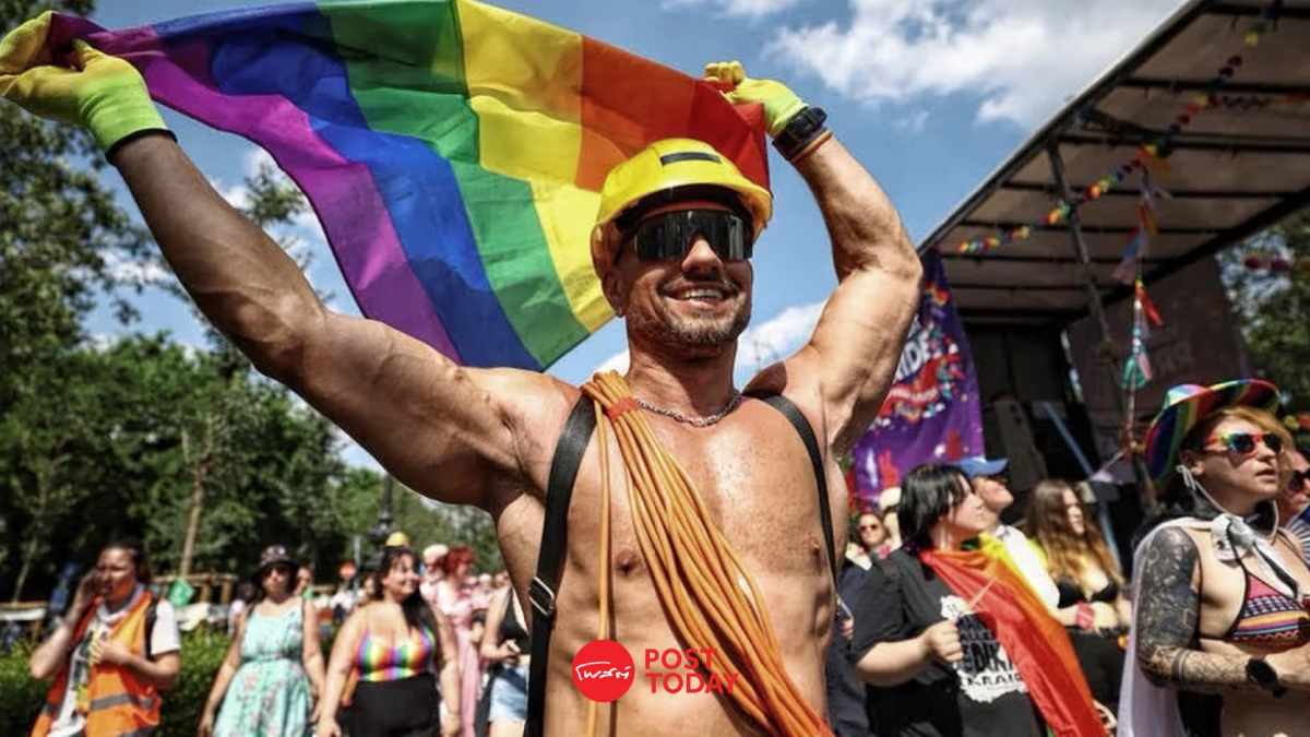 ชาวฮังการีร่วมงาน Pride ประท้วงการเคลื่อนไหวต่อต้าน LGBT ของรัฐบาล ชาวฮังการีร่วมงาน Pride ประท้วงการเคลื่อนไหวต่อต้าน LGBT ของรัฐบาล
