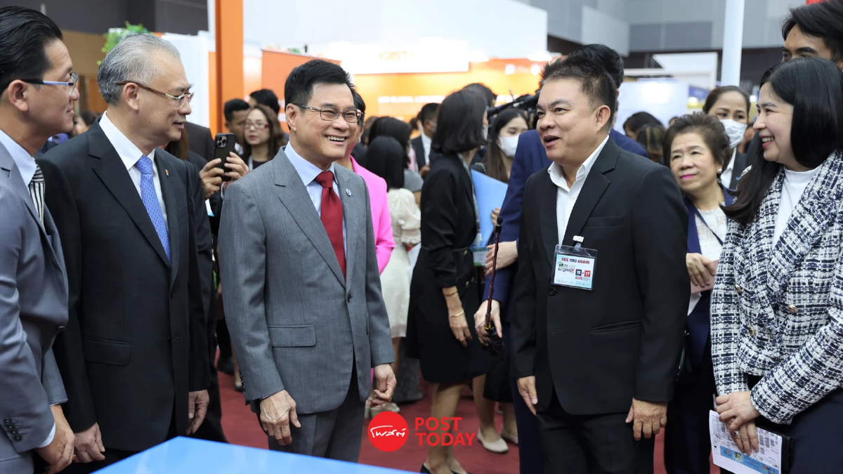 “จุรินทร์” เปิดงานแสดงสินค้า ดันโลจิสติกส์ ดึงเม็ดเงินเข้าไทย “จุรินทร์” เปิดงานแสดงสินค้า ดันโลจิสติกส์ ดึงเม็ดเงินเข้าไทย