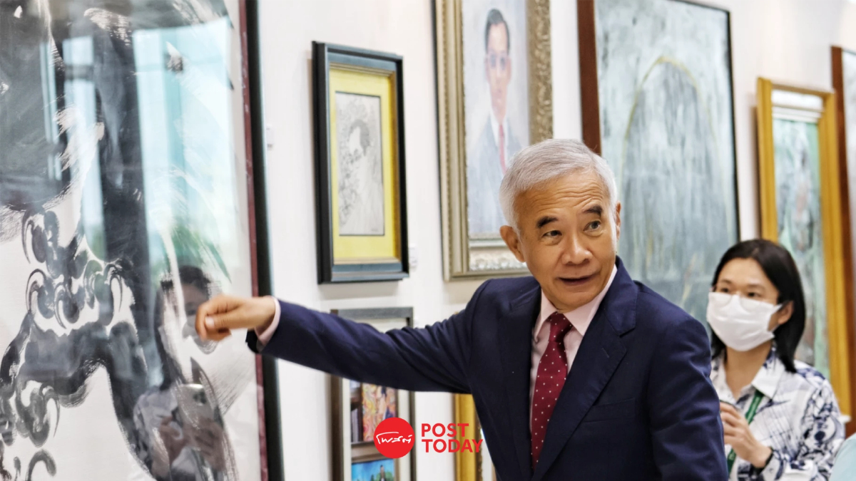 'สุวัจน์'ชวนคนไทยชื่นชมพระบารมี นิทรรศการ "กษัตริย์ของราษฎร" 'สุวัจน์'ชวนคนไทยชื่นชมพระบารมี นิทรรศการ "กษัตริย์ของราษฎร"