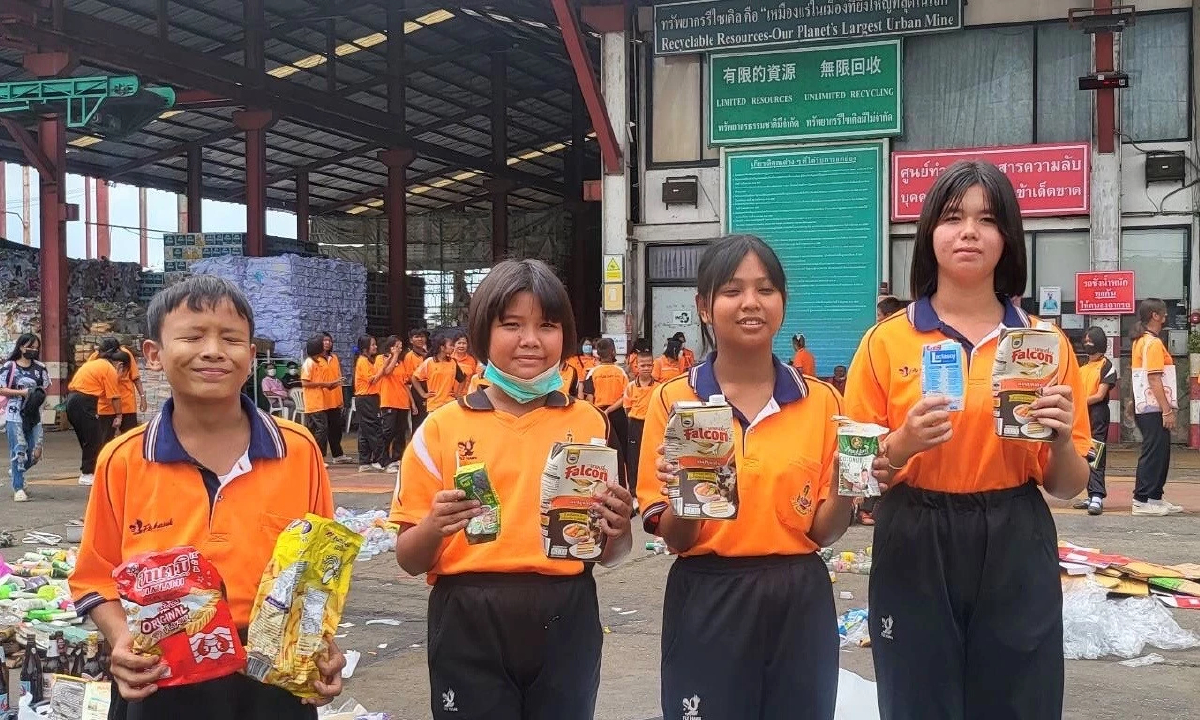 PRO-Thailand Network และมูลนิธิ 3R ร่วมโรงงานรีไซเคิลเปลี่ยนขยะเป็น “เงิน” PRO-Thailand Network และมูลนิธิ 3R ร่วมโรงงานรีไซเคิลเปลี่ยนขยะเป็น “เงิน”