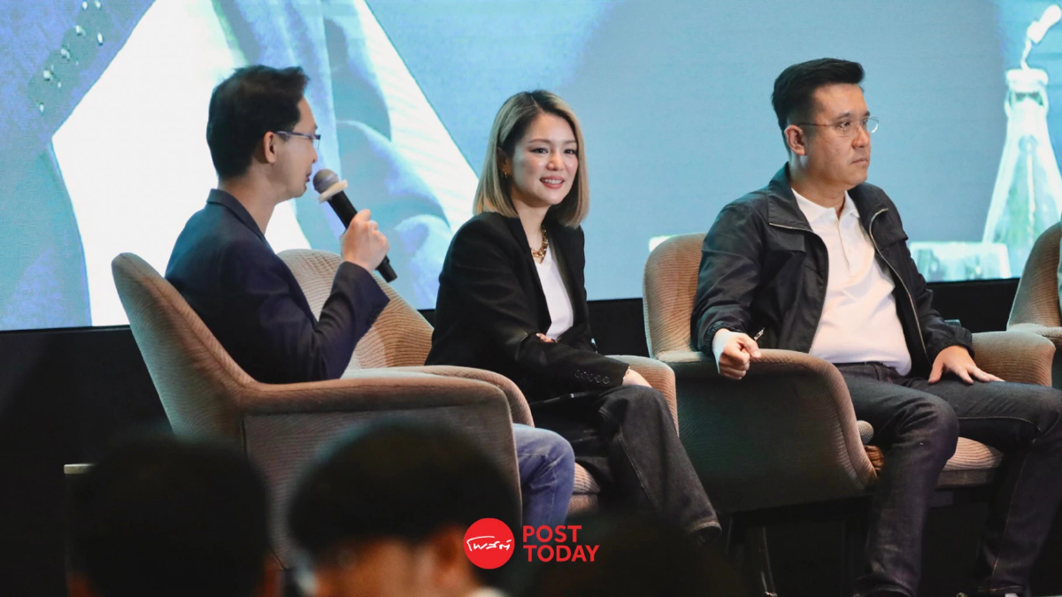 มาดามเดียร์ถอดรหัสการเมือง ชี้การเมืองเลวไม่จำเป็นต้องแก้ด้วยรัฐประหาร มาดามเดียร์ถอดรหัสการเมือง ชี้การเมืองเลวไม่จำเป็นต้องแก้ด้วยรัฐประหาร