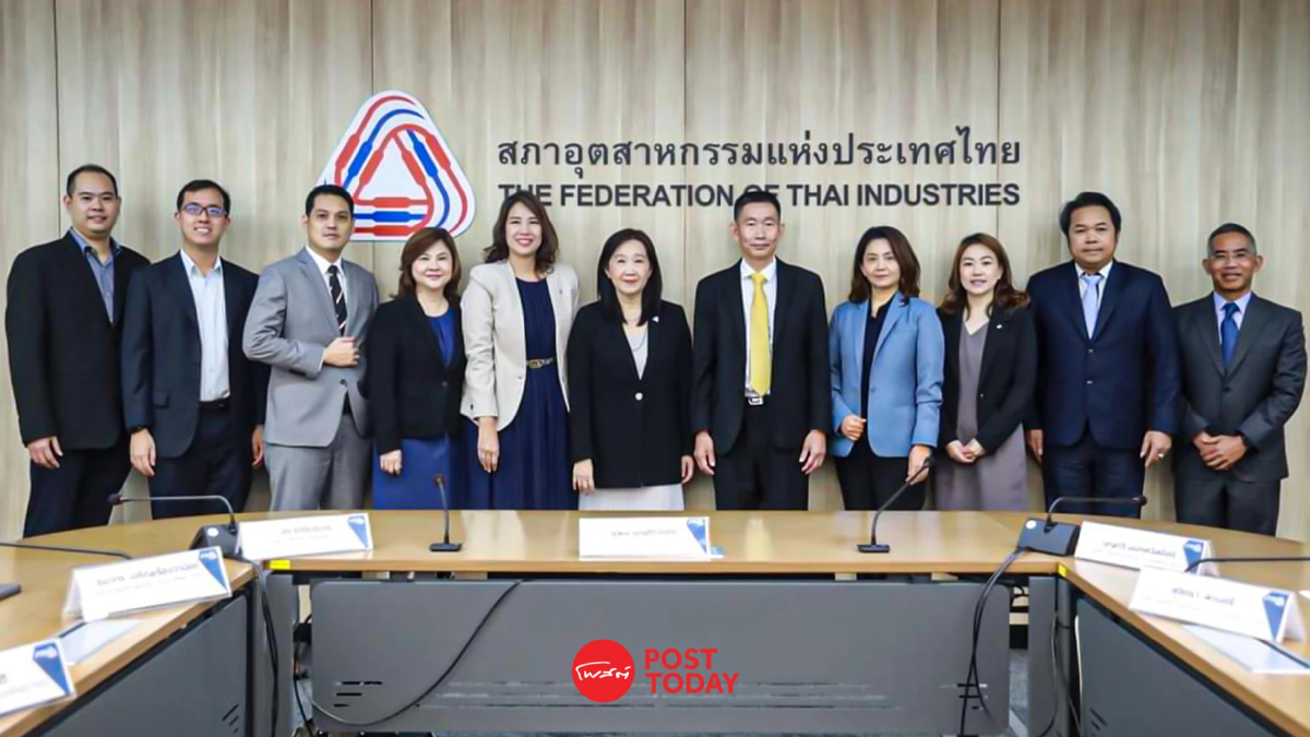 ค่ายรถยนต์ ตบเท้าร่วมโครงการ "คลินิกรถ ลดฝุ่นPM2.5" ค่ายรถยนต์ ตบเท้าร่วมโครงการ "คลินิกรถ ลดฝุ่นPM2.5"