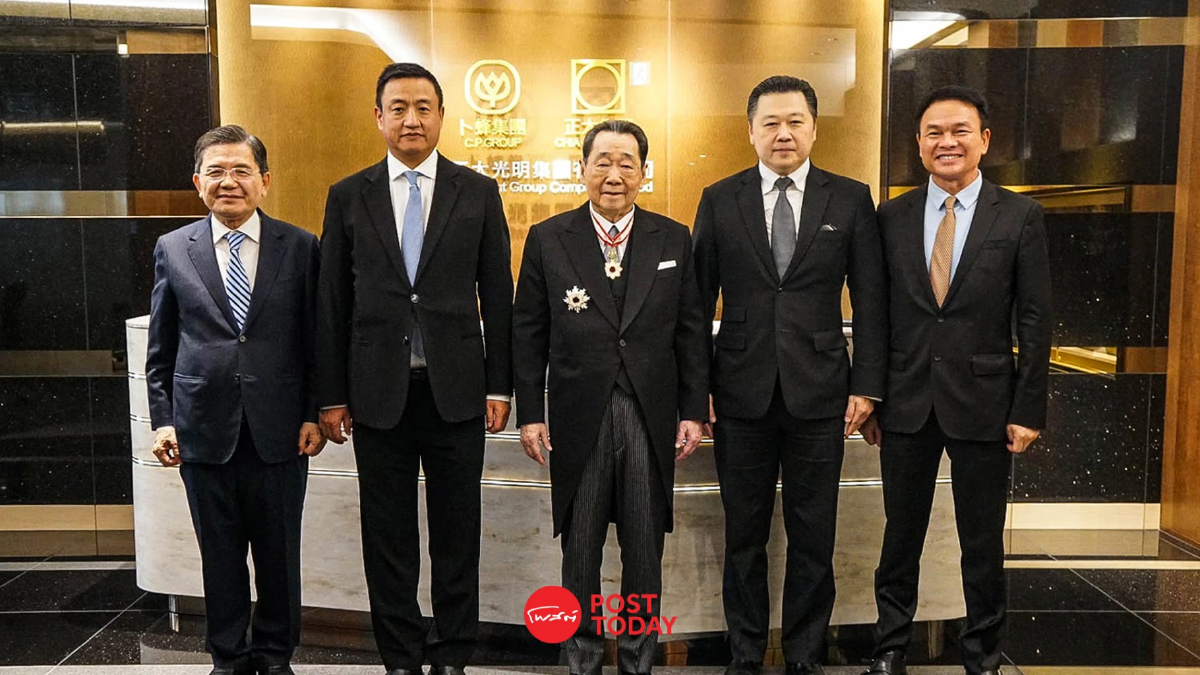 สมเด็จพระจักรพรรดิญี่ปุ่น มอบเครื่องราชอิสริยาภรณ์ “ธนินท์ เจียรวนนท์” สมเด็จพระจักรพรรดิญี่ปุ่น มอบเครื่องราชอิสริยาภรณ์ “ธนินท์ เจียรวนนท์”