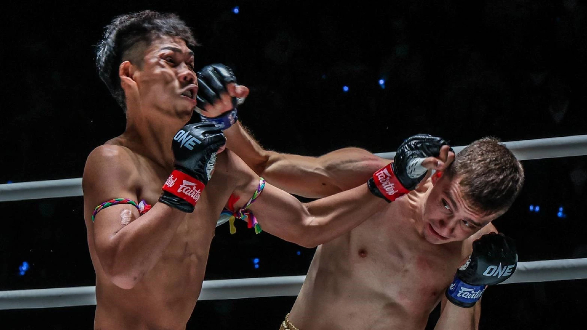 ผลมวย ONE ลุมพินี คู่เอกมีน็อกยก 1 โซเนอร์ ดับฝัน โอท็อป ซัดหลับกลางอากาศยกแรก ผลมวย ONE ลุมพินี คู่เอกมีน็อกยก 1 โซเนอร์ ดับฝัน โอท็อป ซัดหลับกลางอากาศยกแรก