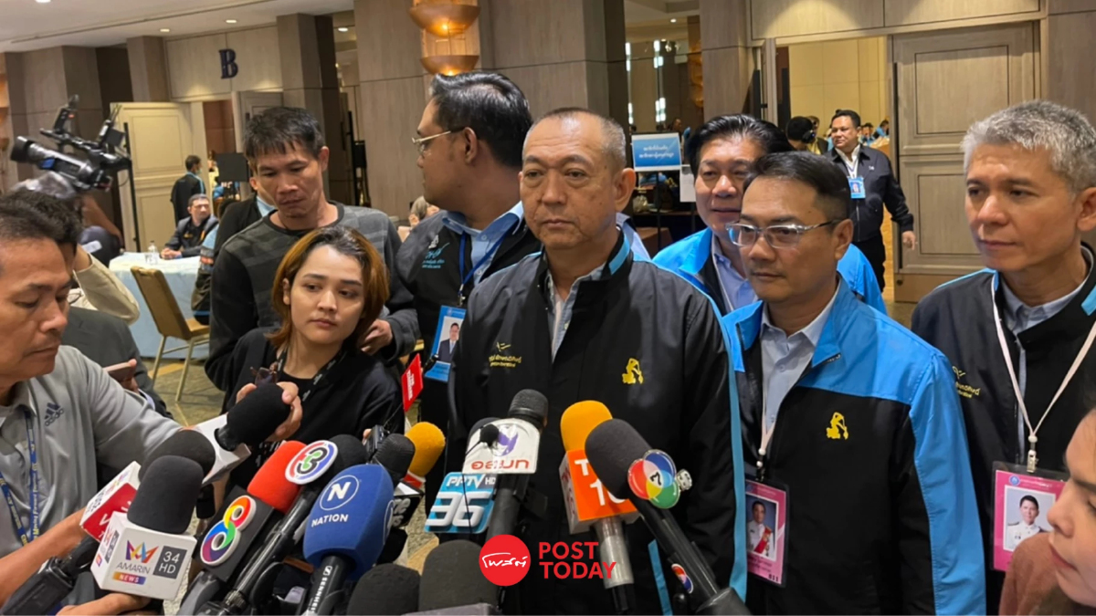 'เฉลิมชัย' ยันรับตำแหน่งเพื่อกู้วิกฤตพรรค ปัดกลับกลอกให้ไปถามกก.บห.พรรค 'เฉลิมชัย' ยันรับตำแหน่งเพื่อกู้วิกฤตพรรค ปัดกลับกลอกให้ไปถามกก.บห.พรรค