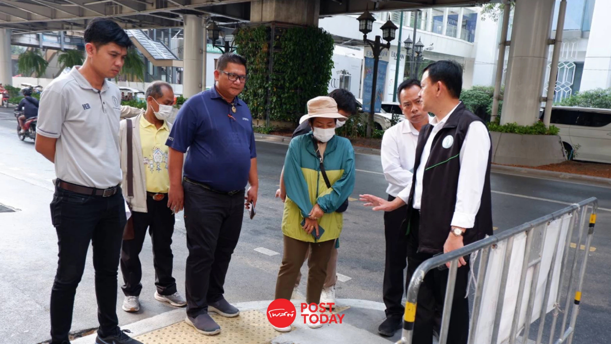 กทม.เร่งปรับปรุงทางเท้าแนวรถไฟฟ้า ถ.ราชดำริ-ถ.เพลินจิต กทม.เร่งปรับปรุงทางเท้าแนวรถไฟฟ้า ถ.ราชดำริ-ถ.เพลินจิต