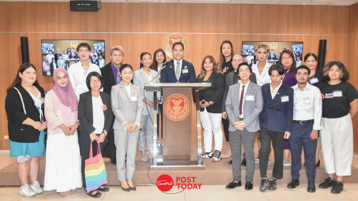 “บรู๊ค-ดนุพร”นั่งประธานฯสมรสเท่าเทียม “มดดำ-วู๊ดดี้”นั่งที่ปรึกษา “บรู๊ค-ดนุพร”นั่งประธานฯสมรสเท่าเทียม “มดดำ-วู๊ดดี้”นั่งที่ปรึกษา