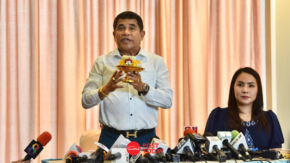 'เจ๋ง ดอกจิก'ยกพานสาบานปัดร่วมขบวนการตบทรัพย์อธิบดีกรมข้าว 'เจ๋ง ดอกจิก'ยกพานสาบานปัดร่วมขบวนการตบทรัพย์อธิบดีกรมข้าว