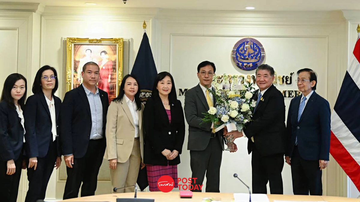 "ภูมิธรรม" หนุนเอกชนปรับตัวรับกติกาโลก ชูธง ความยั่งยืน พลังงานสะอาด "ภูมิธรรม" หนุนเอกชนปรับตัวรับกติกาโลก ชูธง ความยั่งยืน พลังงานสะอาด