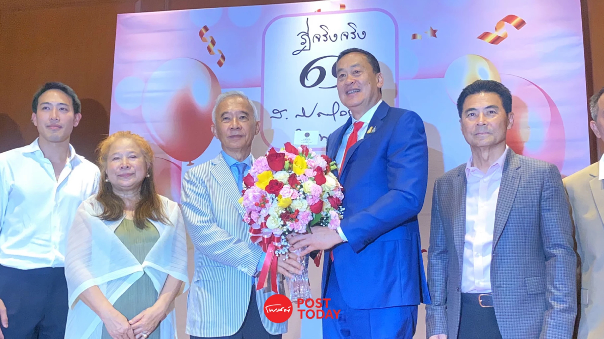 'สุวัจน์'เปิดบ้านอวยพรวันเกิด69ปี นายกฯขอให้เป็นเสาหลักการเมืองไทย 'สุวัจน์'เปิดบ้านอวยพรวันเกิด69ปี นายกฯขอให้เป็นเสาหลักการเมืองไทย
