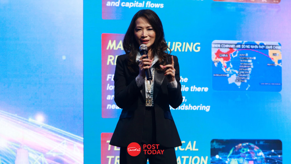"จรีพร"แนะผู้ประกอบการไทย"ปรับ-เปลี่ยน-เปิด"สิ่งใหม่รับทุนใหญ่ไหลเข้า "จรีพร"แนะผู้ประกอบการไทย"ปรับ-เปลี่ยน-เปิด"สิ่งใหม่รับทุนใหญ่ไหลเข้า