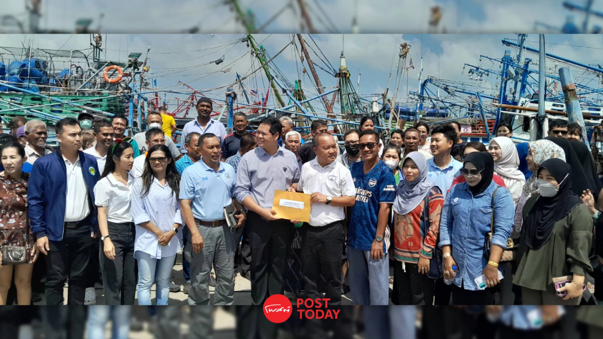 สรรเพชญ จี้รัฐบาล เร่งช่วยชาวประมง แก้ปัญหาราคาสินค้าทะเลตกต่ำ สรรเพชญ จี้รัฐบาล เร่งช่วยชาวประมง แก้ปัญหาราคาสินค้าทะเลตกต่ำ