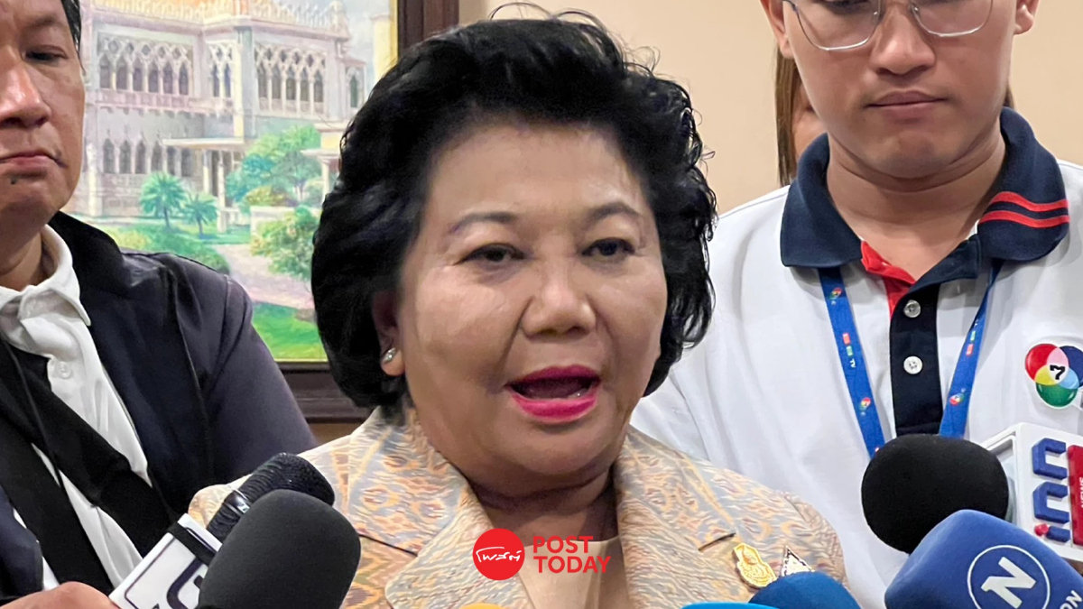 พวงเพ็ชร รับหวั่นไหว มีชื่อถูกปรับพ้นครม. ขอโอกาสนั่งรัฐมนตรี ลุยงานต่อ พวงเพ็ชร รับหวั่นไหว มีชื่อถูกปรับพ้นครม. ขอโอกาสนั่งรัฐมนตรี ลุยงานต่อ