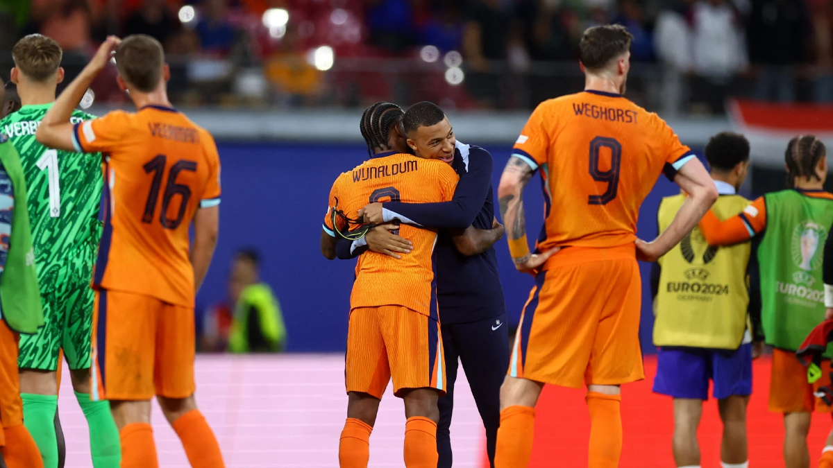 ผลฟุตบอลยูโร 2024 ฝรั่งเศส 0-0 เนเธอร์แลนด์ , โปแลนด์ร่วงยูโรทีมแรก ผลฟุตบอลยูโร 2024 ฝรั่งเศส 0-0 เนเธอร์แลนด์ , โปแลนด์ร่วงยูโรทีมแรก