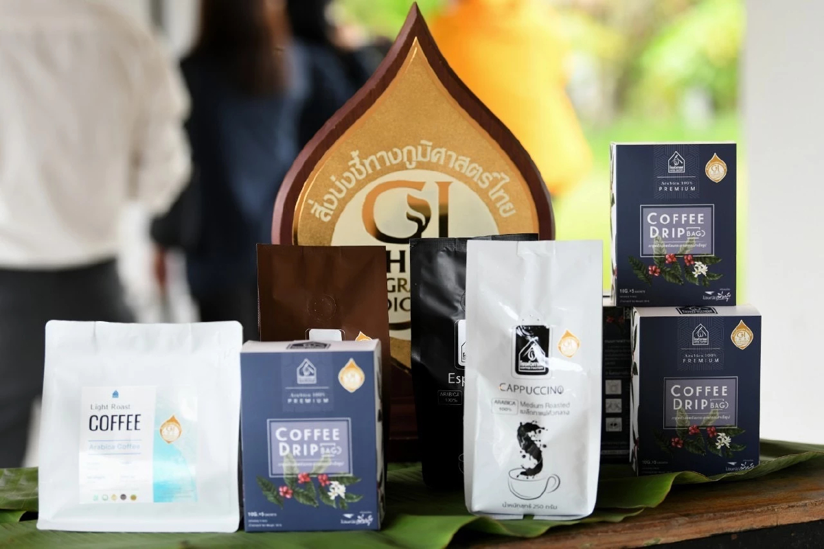 พาณิชย์ ลุยปั้นแบรนด์ กาแฟวังน้ำเขียว สินค้า GI เมืองย่าโม สร้างรายได้ชุมชน พาณิชย์ ลุยปั้นแบรนด์ กาแฟวังน้ำเขียว สินค้า GI เมืองย่าโม สร้างรายได้ชุมชน