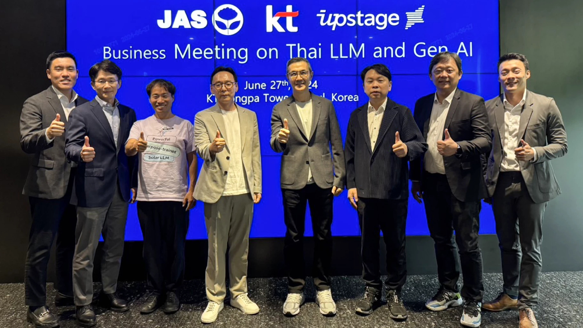 JTS โชว์ผลทดสอบ “SOTA Thai LLM” โดยรวมดีกว่า ChatGPT 3.5-10% JTS โชว์ผลทดสอบ “SOTA Thai LLM” โดยรวมดีกว่า ChatGPT 3.5-10%