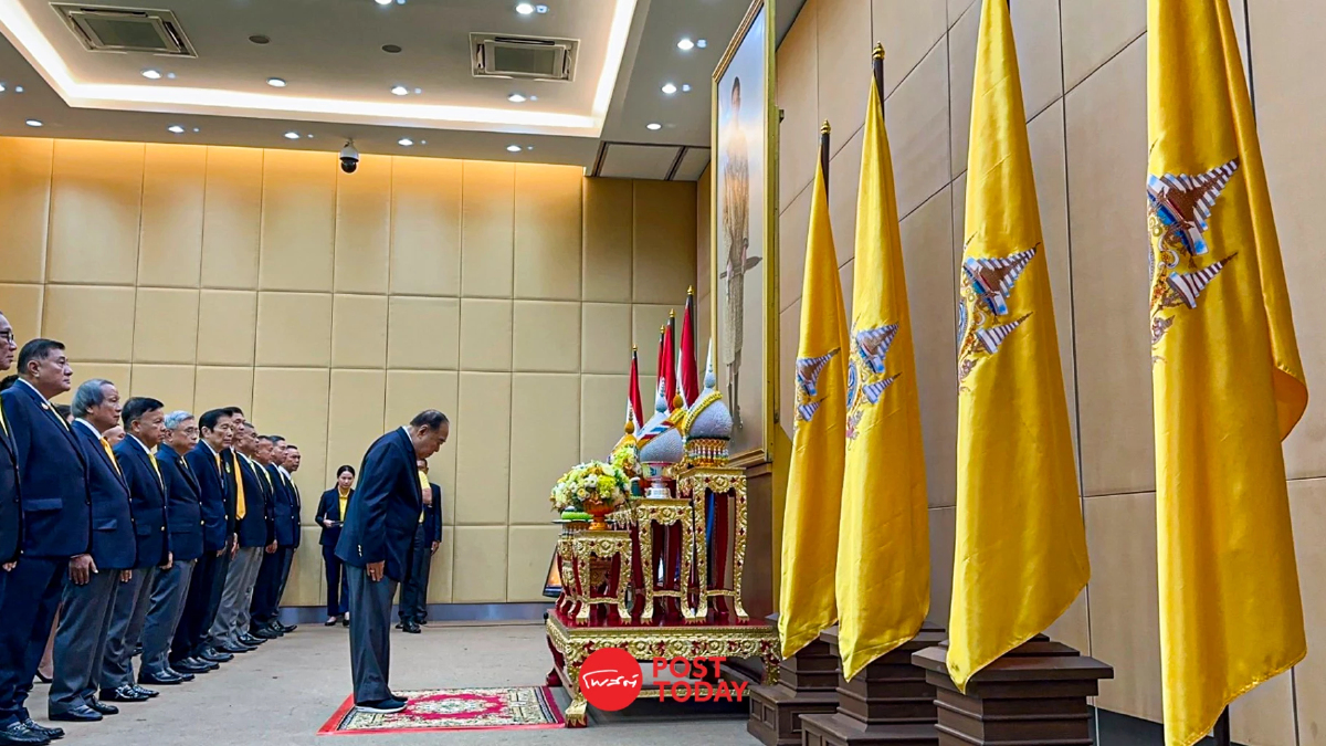 "พล.อ.ประวิตร" นำทัพโอลิมปิค ถวายพระพรในหลวง ครบ 72 พรรษา "พล.อ.ประวิตร" นำทัพโอลิมปิค ถวายพระพรในหลวง ครบ 72 พรรษา