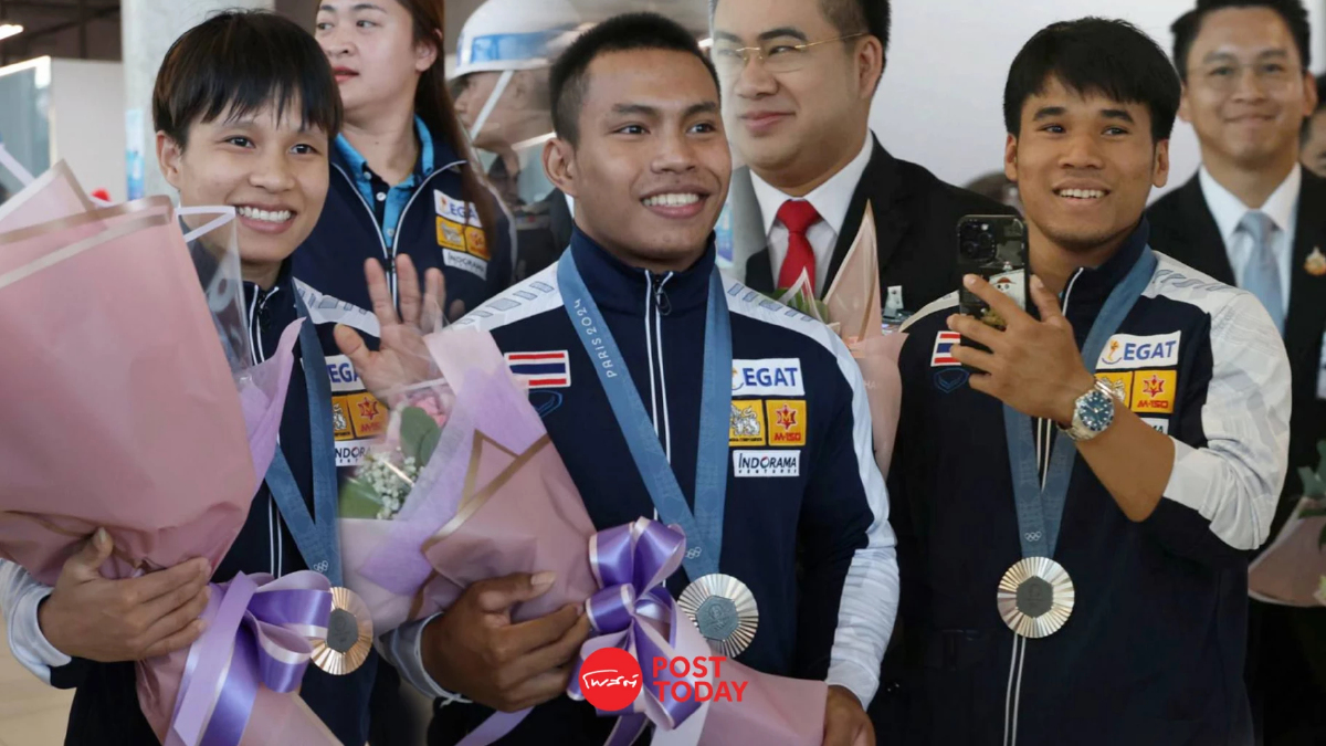 ถึงไทยแล้ว ! ต้อนรับทัพนักกีฬายกน้ำหนักโอลิมปิกอบอุ่น ถึงไทยแล้ว ! ต้อนรับทัพนักกีฬายกน้ำหนักโอลิมปิกอบอุ่น