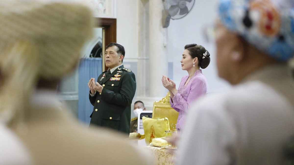 ในหลวง พระราชินี เสด็จงานอัญเชิญพระมหาคัมภีร์อัลกุรอานประจำปี2567 ในหลวง พระราชินี เสด็จงานอัญเชิญพระมหาคัมภีร์อัลกุรอานประจำปี2567