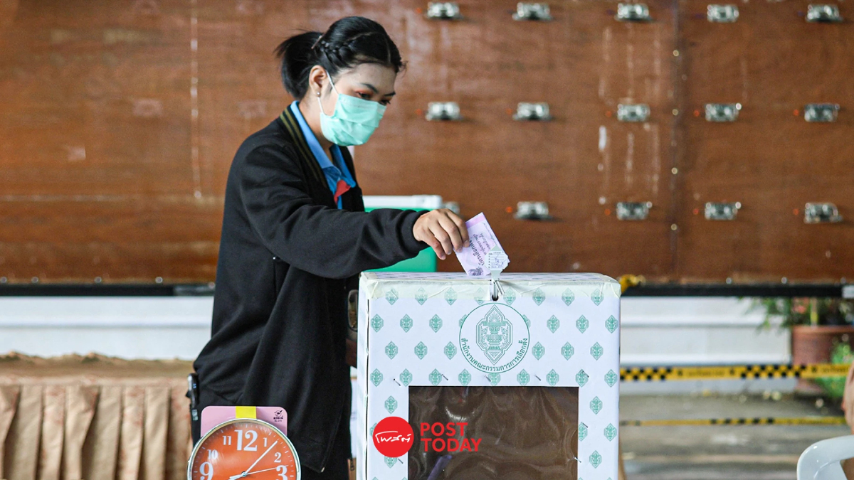 ชาวพิษณุโลก มาใช้สิทธิ์เลือกตั้งซ่อม ส.ส. เขต 1 คึกคัก ชาวพิษณุโลก มาใช้สิทธิ์เลือกตั้งซ่อม ส.ส. เขต 1 คึกคัก