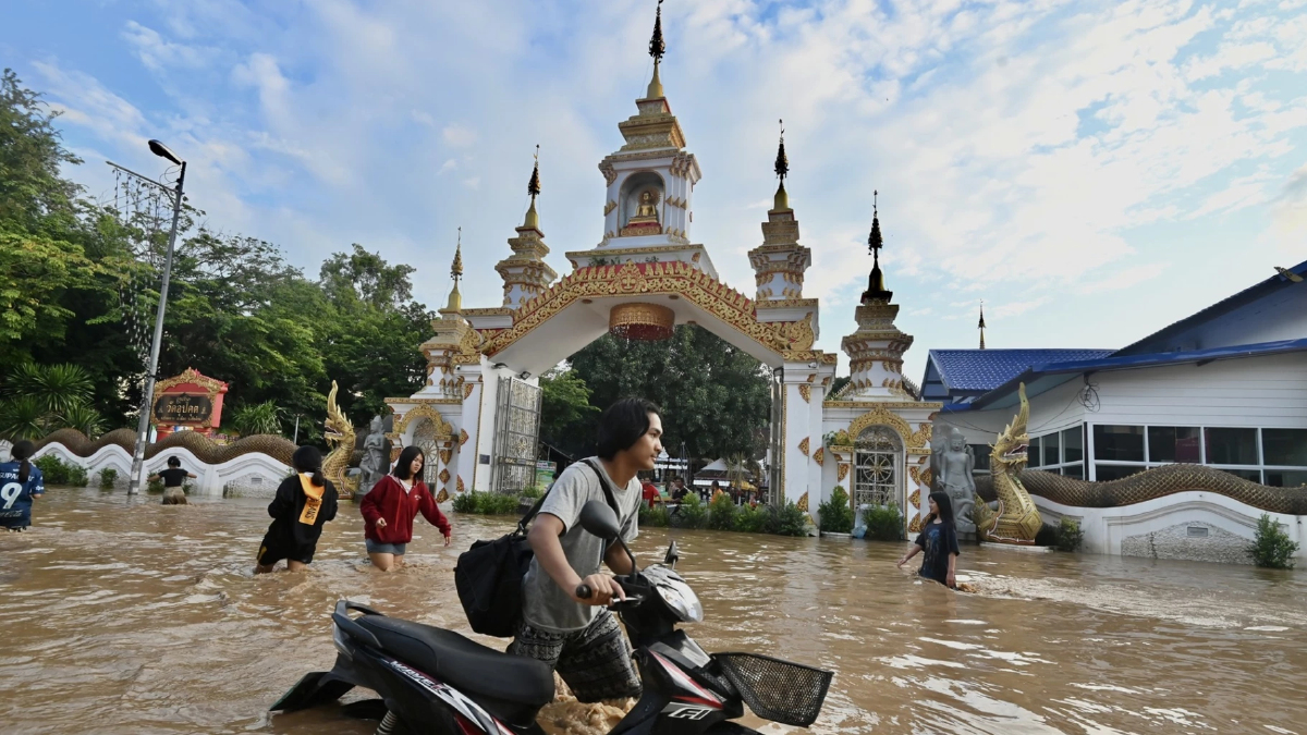 น้ำท่วมเชียงใหม่รอบ2กระทบท่องเที่ยว พริบตาเดียวสูญเงิน2,000ล้านบาท น้ำท่วมเชียงใหม่รอบ2กระทบท่องเที่ยว พริบตาเดียวสูญเงิน2,000ล้านบาท