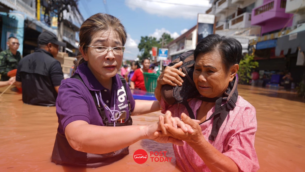 “สุดารัตน์” แจกถุงยังชีพน้ำท่วมเชียงใหม่ ขอรัฐเร่งเยียวยาชาวบ้าน “สุดารัตน์” แจกถุงยังชีพน้ำท่วมเชียงใหม่ ขอรัฐเร่งเยียวยาชาวบ้าน