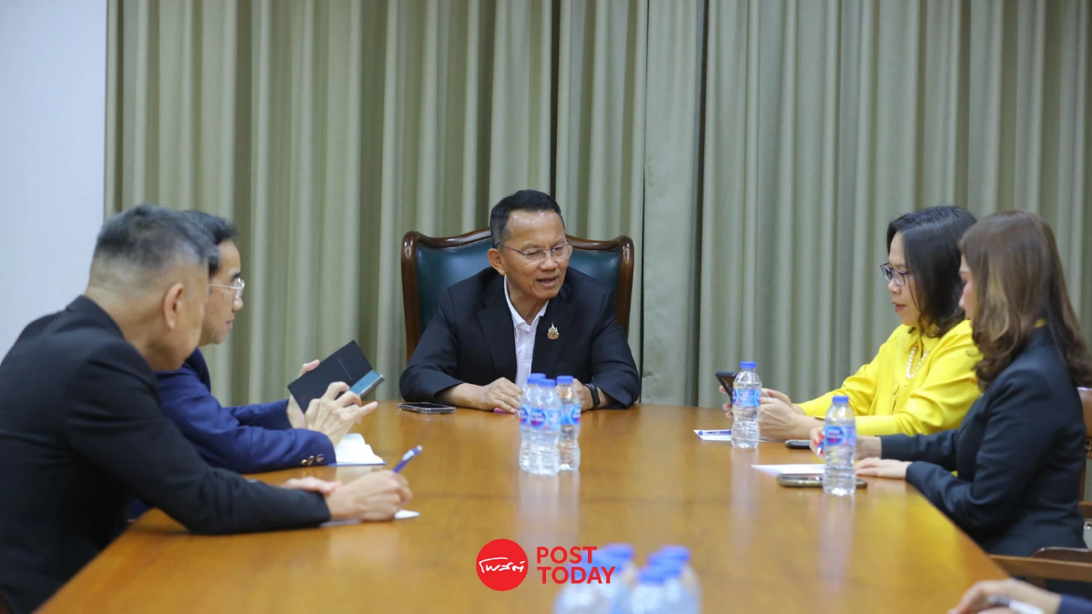 'สมศักดิ์' ได้ข้อสรุปร่วม 'ธกส.' ไฟเขียวลดดอกเบี้ยเงินกู้ให้ อสม. 2% ปี 68 'สมศักดิ์' ได้ข้อสรุปร่วม 'ธกส.' ไฟเขียวลดดอกเบี้ยเงินกู้ให้ อสม. 2% ปี 68