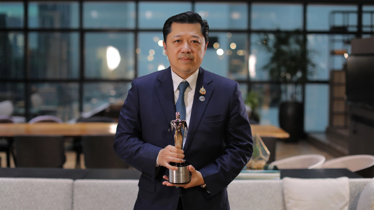 “สามเณรปลูกปัญญาธรรม” คว้ารางวัล The Telly Award 2023 จากนิวยอร์ก. “สามเณรปลูกปัญญาธรรม” คว้ารางวัล The Telly Award 2023 จากนิวยอร์ก.
