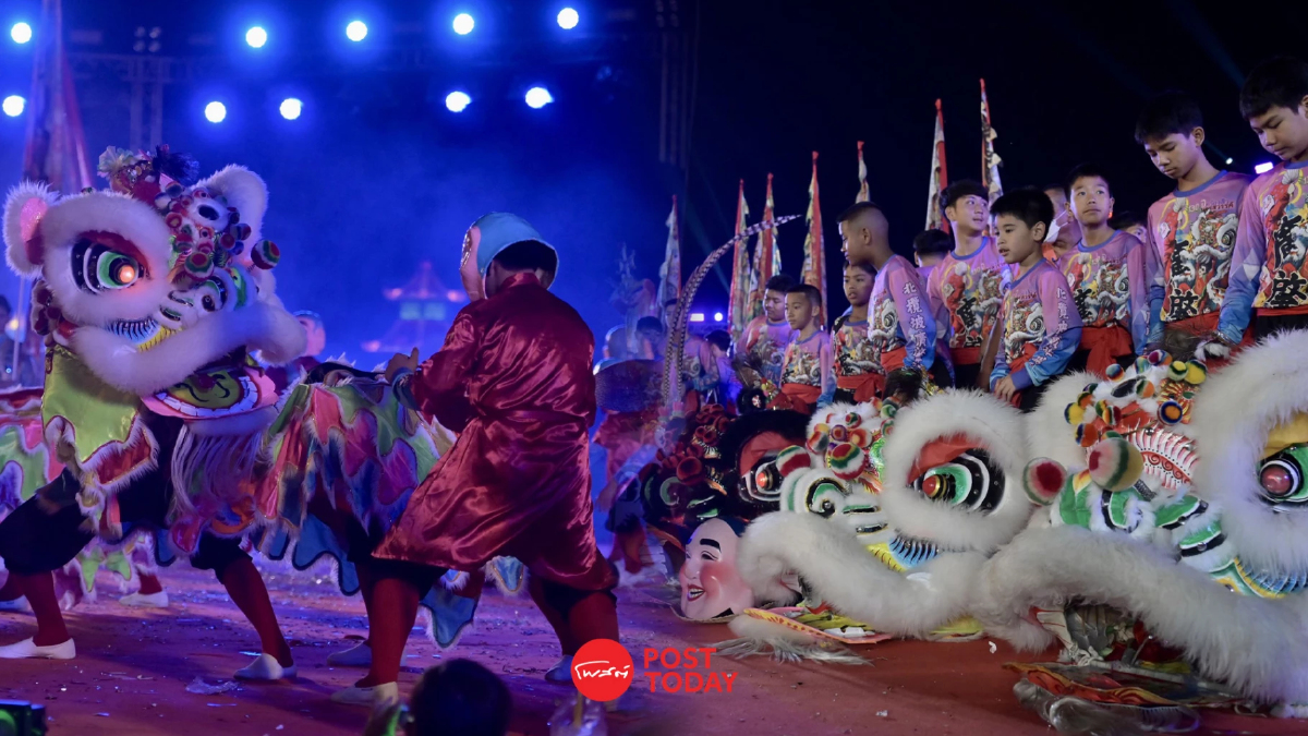 อลังการ! "สิงโตกวางตุ้ง"จัดใหญ่งานประเพณีแห่เจ้าพ่อ-เจ้าแม่ปากน้ำโพ อลังการ! "สิงโตกวางตุ้ง"จัดใหญ่งานประเพณีแห่เจ้าพ่อ-เจ้าแม่ปากน้ำโพ