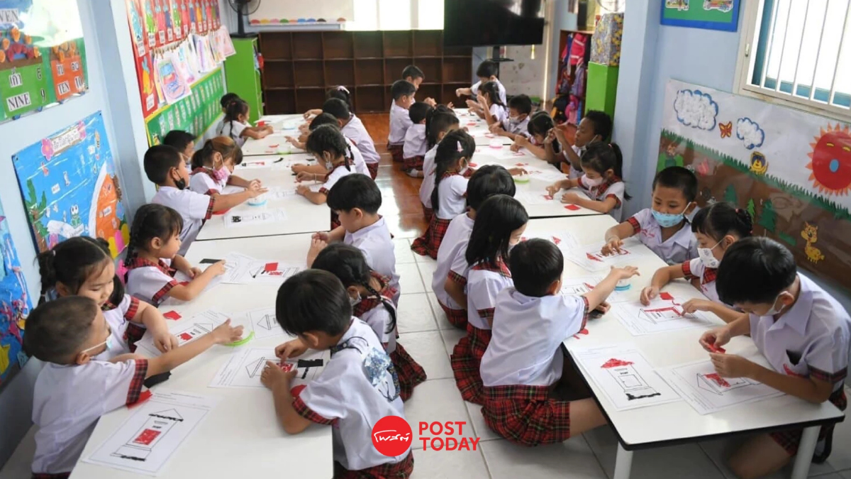 ค่าฝุ่น PM 2.5 พุ่ง กทม. สั่งปิดโรงเรียน 53 แห่ง เรียนออนไลน์แทน ค่าฝุ่น PM 2.5 พุ่ง กทม. สั่งปิดโรงเรียน 53 แห่ง เรียนออนไลน์แทน