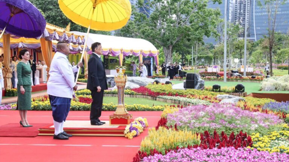 ในหลวง-พระราชินี เสด็จฯเปิดสวนพฤกษศาสตร์สากล สวนภูผาสู่มหานที ในหลวง-พระราชินี เสด็จฯเปิดสวนพฤกษศาสตร์สากล สวนภูผาสู่มหานที