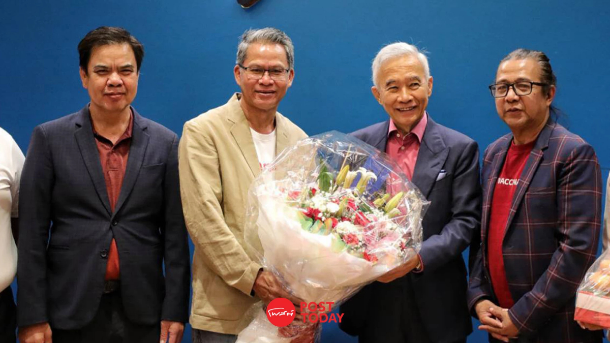 สุวัจน์ ลิปตพัลลภ อายุครบ 70 ปี ทักษิณ-3 บ.ก.เนชั่น ร่วมอวยพรวันเกิด สุวัจน์ ลิปตพัลลภ อายุครบ 70 ปี ทักษิณ-3 บ.ก.เนชั่น ร่วมอวยพรวันเกิด