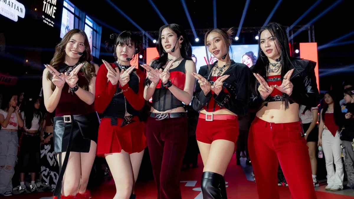 แอร์เอเชียเปิดตัวเกิร์ลกรุ๊ป T-POP Vera ดัน Music Marketing แอร์เอเชียเปิดตัวเกิร์ลกรุ๊ป T-POP Vera ดัน Music Marketing