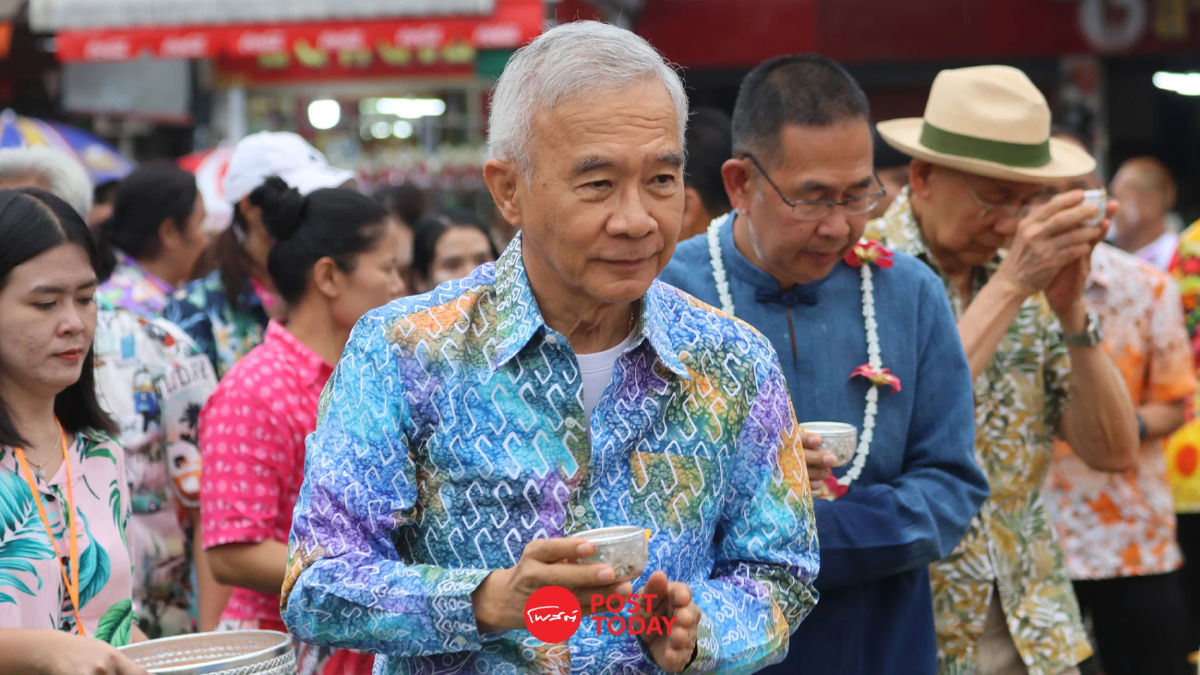 “สุวัจน์” อวยพรปีใหม่ไทย ขอให้คนไทยมีความสุข-เดินทางปลอดภัย “สุวัจน์” อวยพรปีใหม่ไทย ขอให้คนไทยมีความสุข-เดินทางปลอดภัย