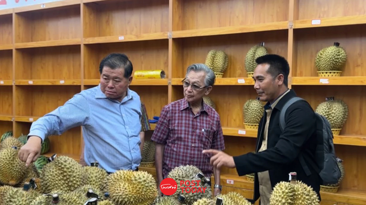 ชวน–นิพนธ์ เยี่ยมตลาดทุเรียนไทยในเฉิงตู ย้ำคุมคุณภาพ ชวน–นิพนธ์ เยี่ยมตลาดทุเรียนไทยในเฉิงตู ย้ำคุมคุณภาพ