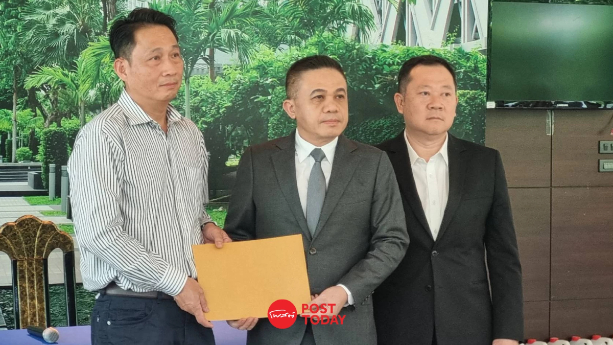 ดีลเลอร์ บุก ร้องกรมสรรพสามิต ปม "NETA" ค้างจ่าย 400 ล้าน ดีลเลอร์ บุก ร้องกรมสรรพสามิต ปม "NETA" ค้างจ่าย 400 ล้าน