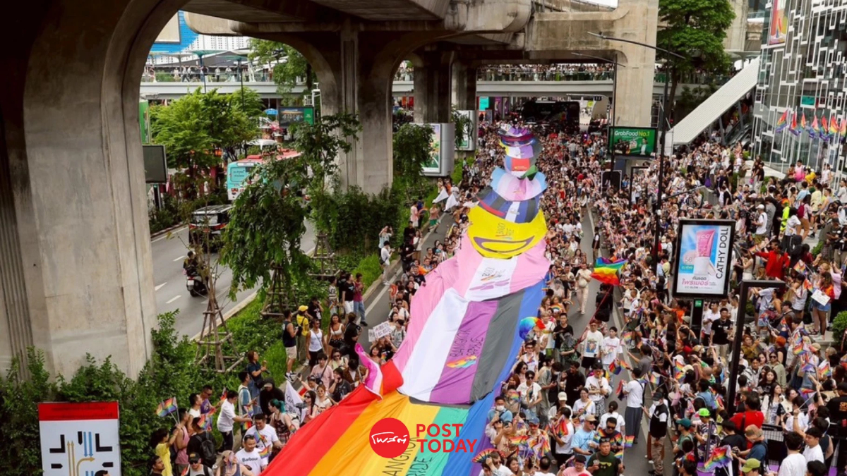สุดปัง! บางกอกไพรด์พาเหรด LGBTQIAN+ ร่วมงานทะลุ 3 แสนคน สุดปัง! บางกอกไพรด์พาเหรด LGBTQIAN+ ร่วมงานทะลุ 3 แสนคน
