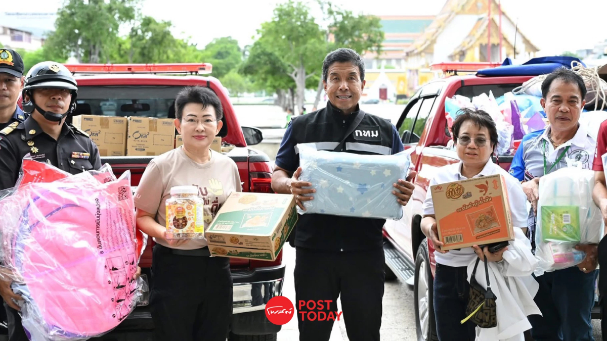 กทม. ส่งรถสุขา-รถบรรทุกสิ่งของบริจาคช่วยศูนย์อพยพ จ.สุรินทร์ กทม. ส่งรถสุขา-รถบรรทุกสิ่งของบริจาคช่วยศูนย์อพยพ จ.สุรินทร์