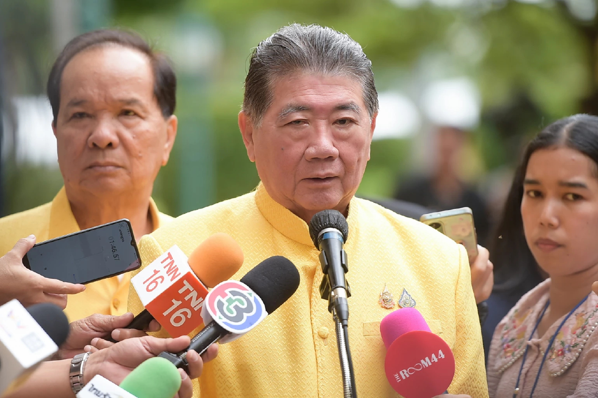 “ภูมิธรรม” ฉุนสื่อโยงปมชายแดนกับภาษีทรัมป์ ปัดโยนภาระให้ทหาร “ภูมิธรรม” ฉุนสื่อโยงปมชายแดนกับภาษีทรัมป์ ปัดโยนภาระให้ทหาร