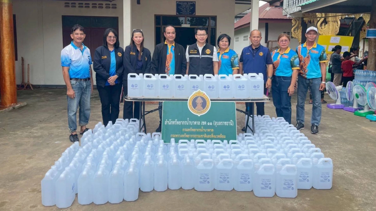 กรมน้ำบาดาลส่งน้ำดื่มบรรเทาทุกข์ผู้ประสบภัยชายแดนอุบลฯ กรมน้ำบาดาลส่งน้ำดื่มบรรเทาทุกข์ผู้ประสบภัยชายแดนอุบลฯ