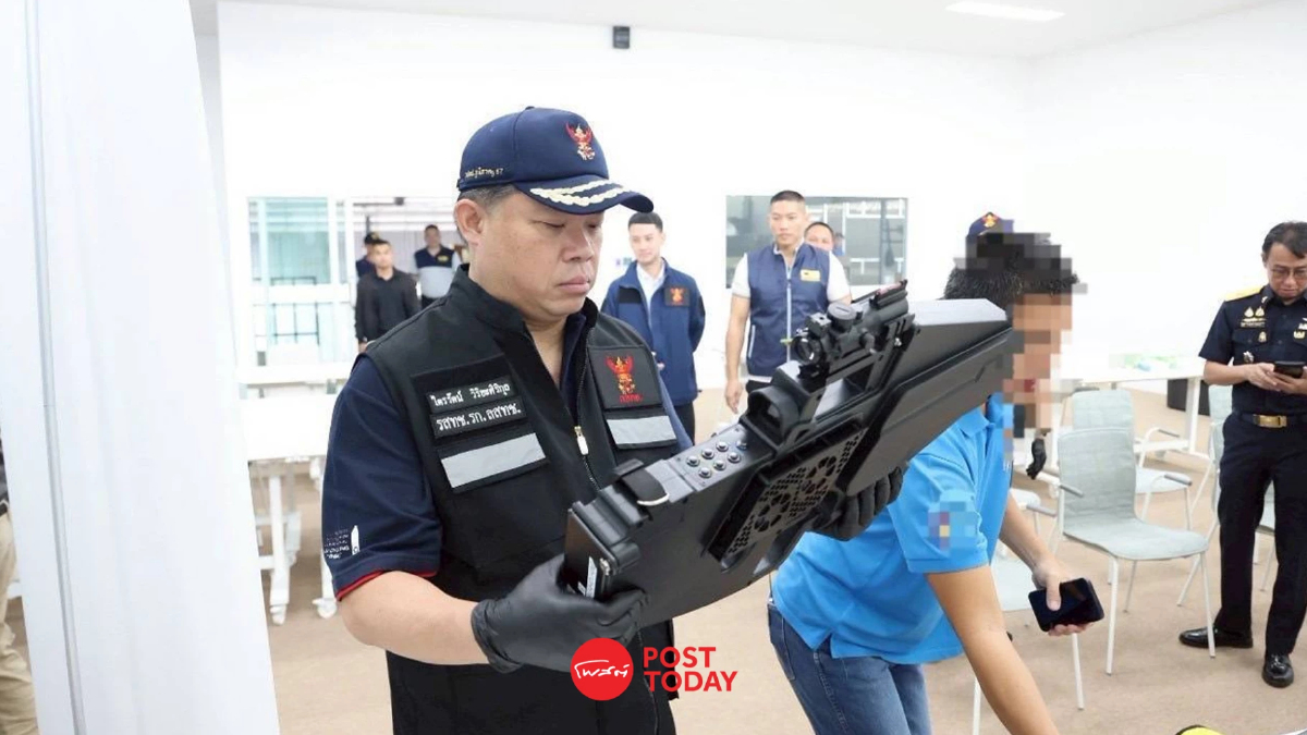 เปิดภาพ CIB -กสทช.ค้น อายัด "โดรน" ตรวจสอบ หลังพบปล่อยสัญญานรบกวน เปิดภาพ CIB -กสทช.ค้น อายัด "โดรน" ตรวจสอบ หลังพบปล่อยสัญญานรบกวน