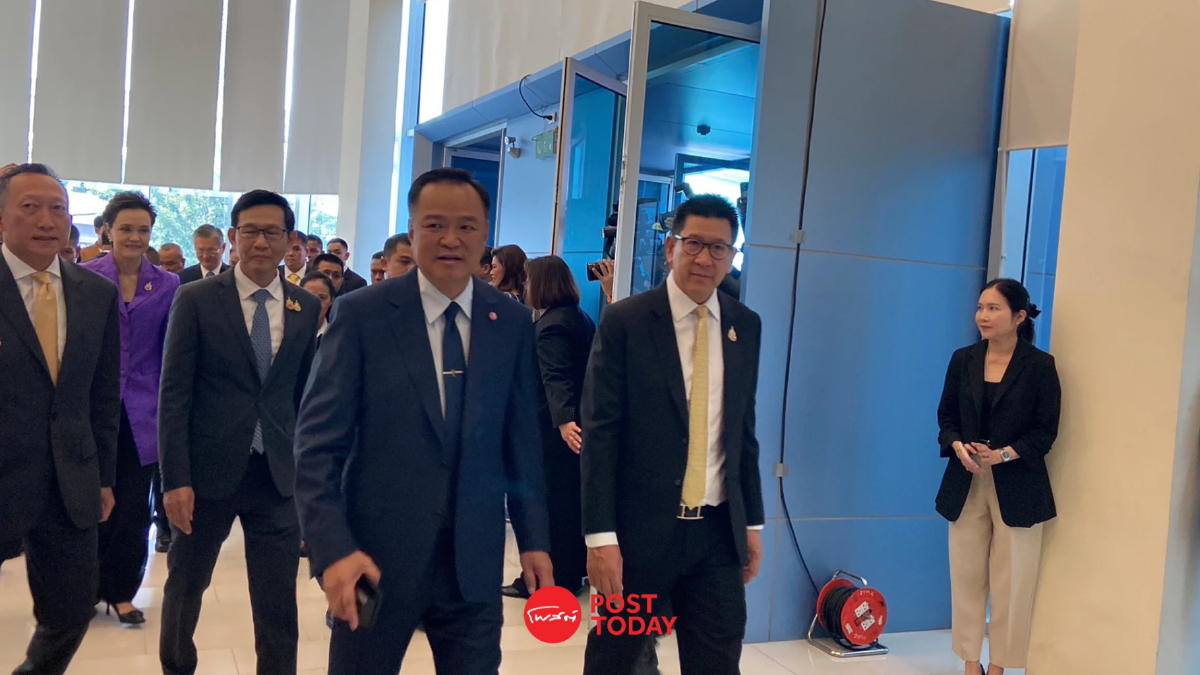 “อนุทิน” นำ ครม.เศรษฐกิจ ถกแบงก์ วันนี้ หาทาง “ฝ่าวิกฤตเศรษฐกิจไทย” “อนุทิน” นำ ครม.เศรษฐกิจ ถกแบงก์ วันนี้ หาทาง “ฝ่าวิกฤตเศรษฐกิจไทย”