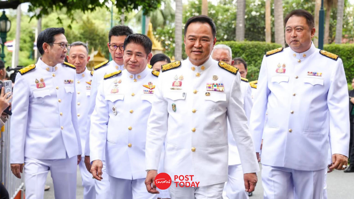 "นายกฯ" ซาบซึ้ง ในหลวงพระราชทานพร หลังนำ ครม.ถวายสัตย์ฯ "นายกฯ" ซาบซึ้ง ในหลวงพระราชทานพร หลังนำ ครม.ถวายสัตย์ฯ