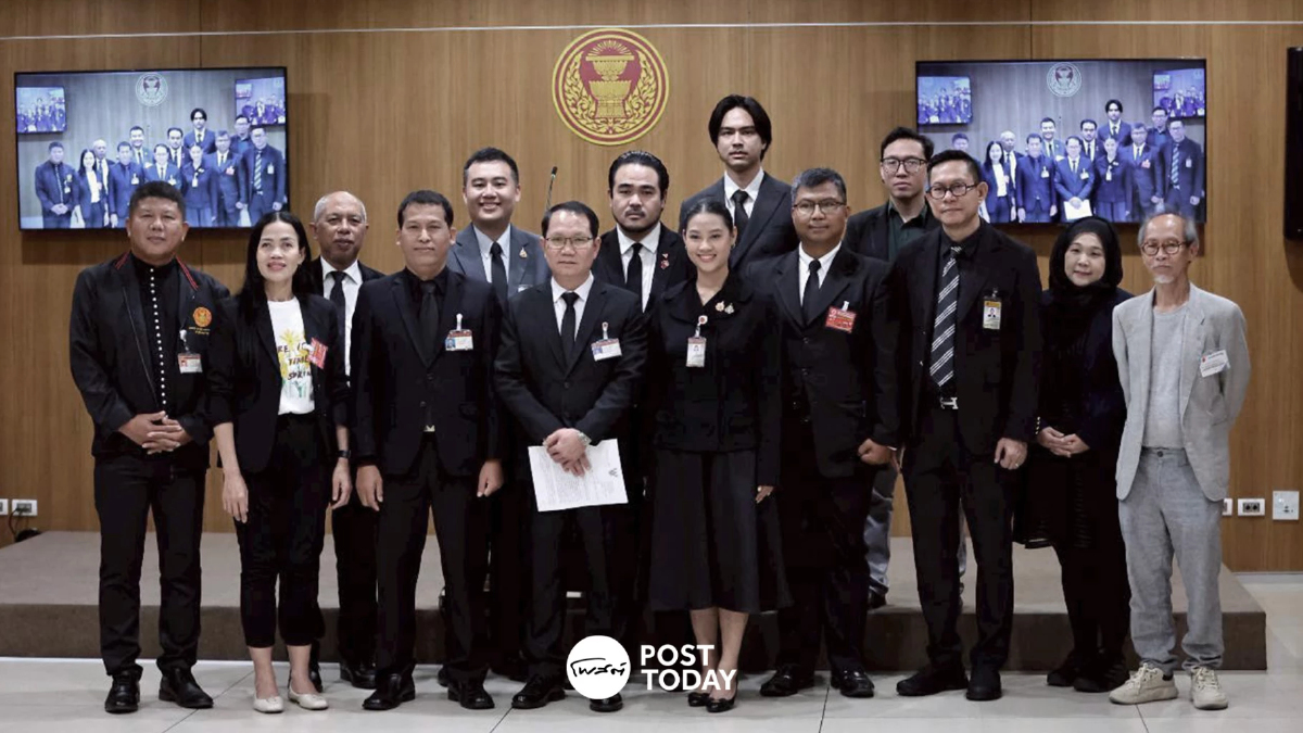 ไฟเขียว! ร่างแก้ "พ.ร.บ.คุ้มครองแรงงาน" ลดชั่วโมงทำงาน-เพิ่มวันหยุด ไฟเขียว! ร่างแก้ "พ.ร.บ.คุ้มครองแรงงาน" ลดชั่วโมงทำงาน-เพิ่มวันหยุด