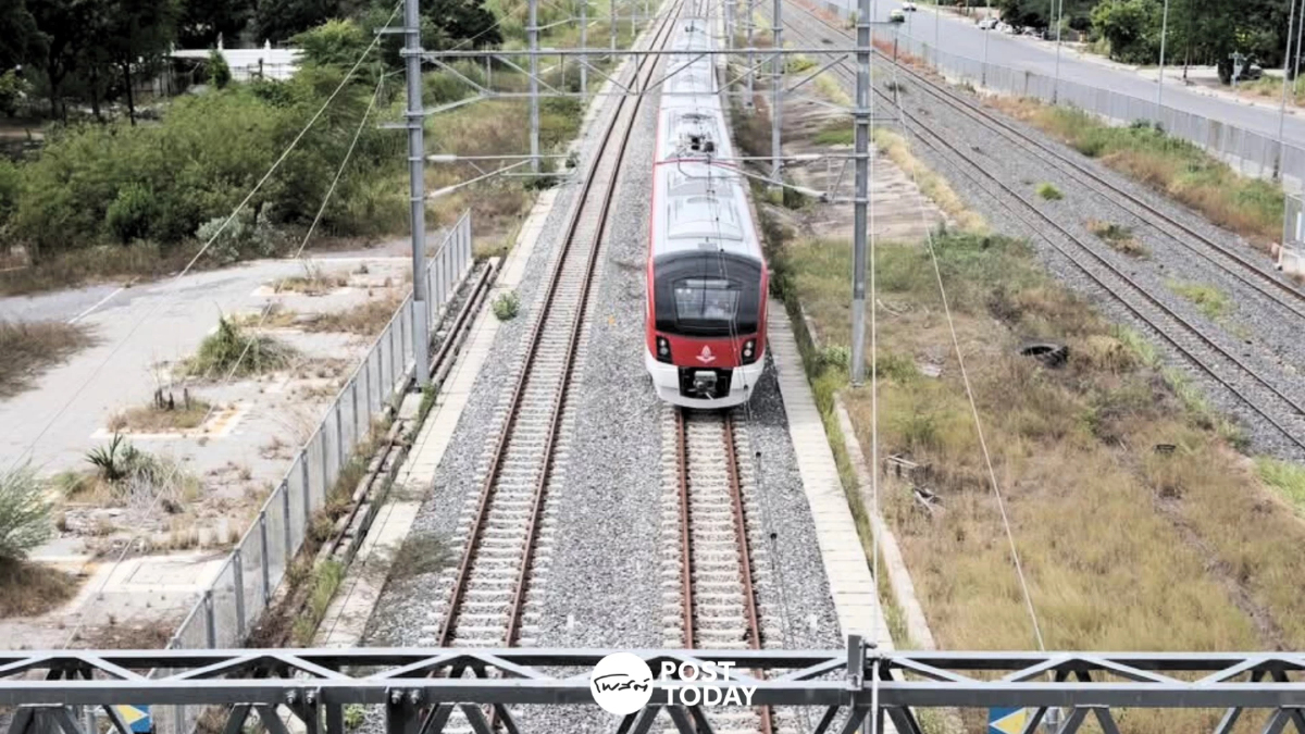 รฟท. จ่อสร้างส่วนต่อขยาย 'รถไฟสายสีแดง' ถึงม.ธรรมศาสตร์ รังสิต และ ศาลายา รฟท. จ่อสร้างส่วนต่อขยาย 'รถไฟสายสีแดง' ถึงม.ธรรมศาสตร์ รังสิต และ ศาลายา